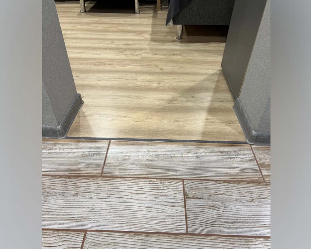 Порог для кварцвинила ЛС 10-1.2700.259 2,7 м Бетон скай