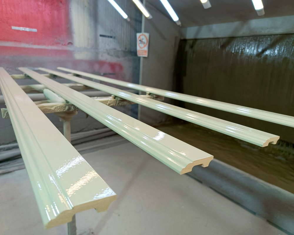 Плинтус NMC FO1 Wallstyl 120*15*2000. Окраска включена в стоимость