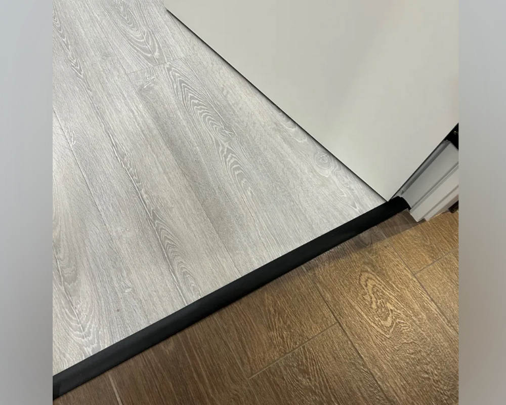 Самоклеящийся порог ЛС 35.1800.4061 Дуб мокко