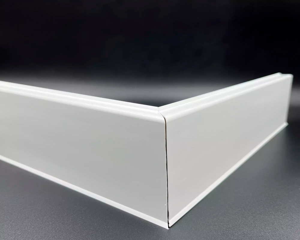 Плинтус прямоугольный ПВХ Идеал Дюра  80мм 2,2м 002 Светло-серый