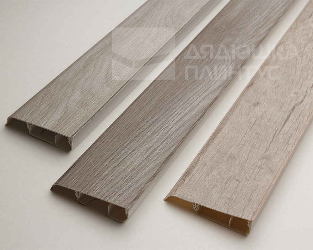 Плинтус ПВХ Salag Lima 72мм 2,5м LY0006 Дуб Чёрный