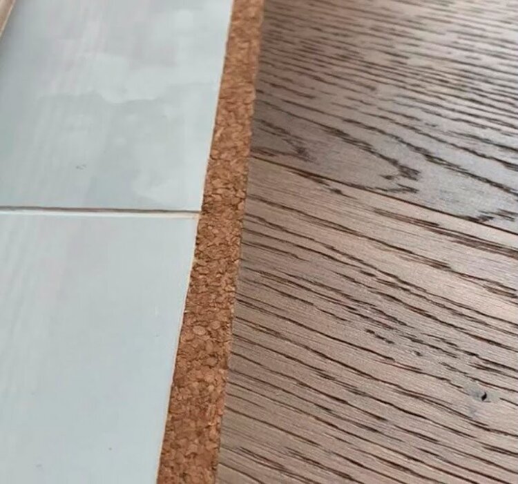 Компенсатор пробковый ВОЛШЕБНАЯ ПАЛОЧКА 900*15*10мм Р06