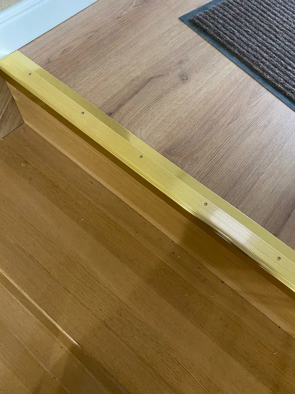 Порог угловой ПУ 02.1800.081 Сосна