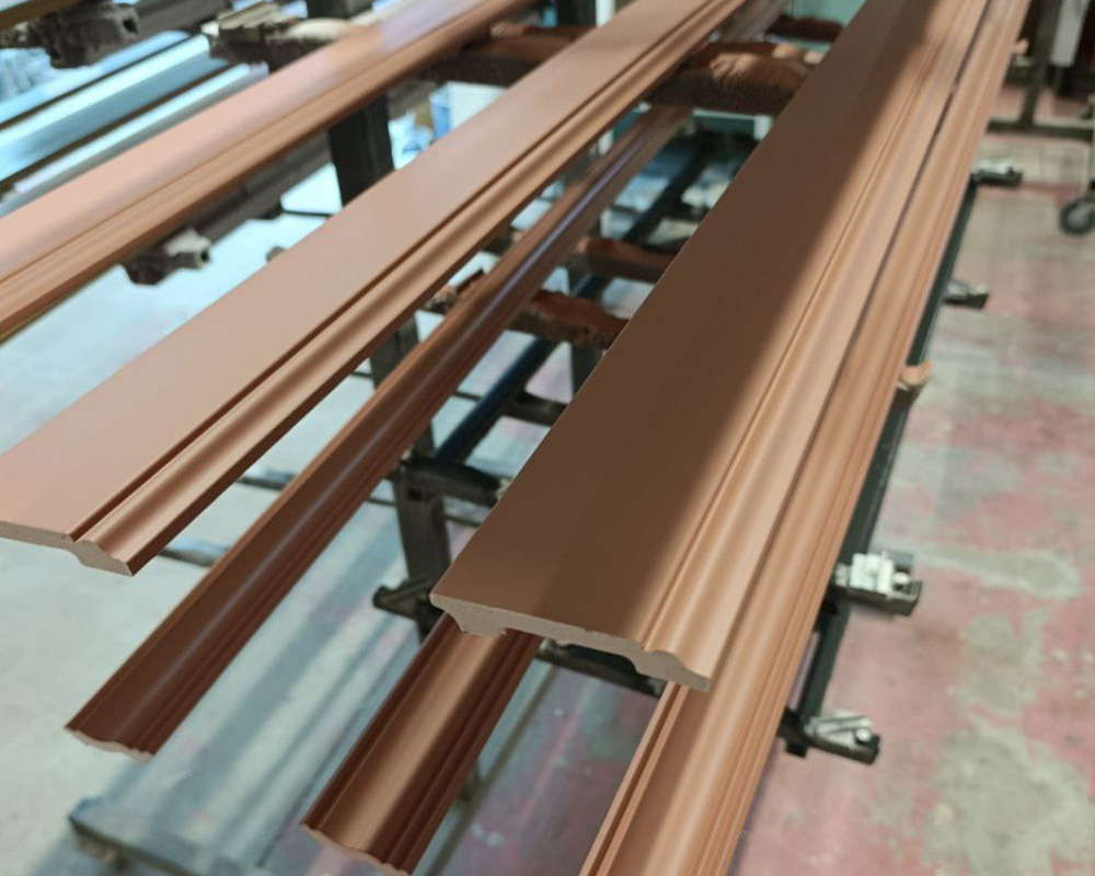 Плинтус полистирол Волшебная Палочка  MSPOL 110 120*15*2000 Окраска включена в стоимость