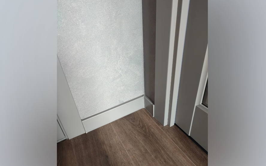 Плинтус прямоугольный ПВХ Дюра ИДЕАЛ 80мм 2,2м  001 Белый