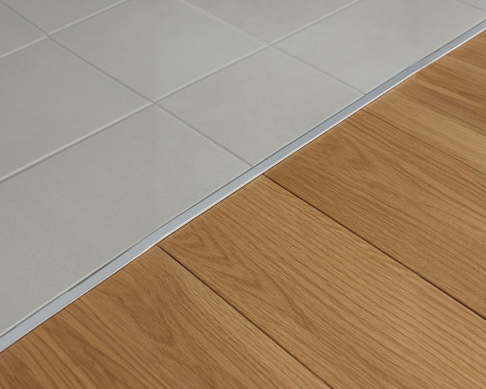 Профиль НЕПЛИНТУС UL25X6-01L 25х6х2000мм Серебро матовое