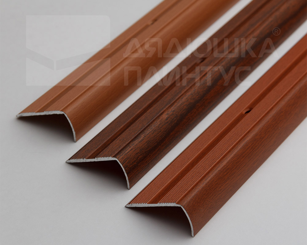 Порог угловой ПУ 06.900.085 Клен