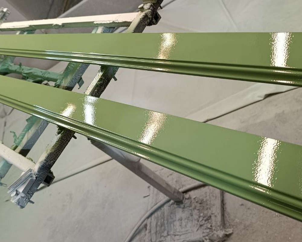 Плинтус полистирол Волшебная Палочка  MSPOL 110 120*15*2000 Окраска включена в стоимость