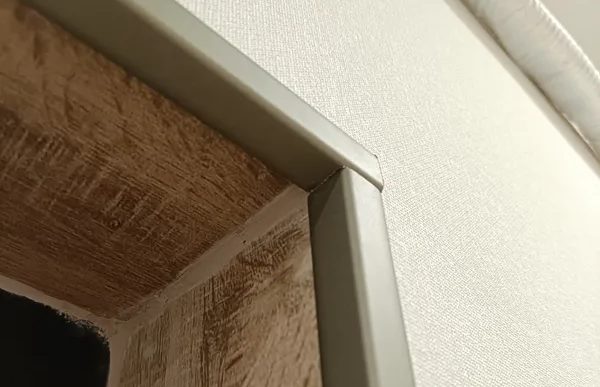 Угол наружный алюминиевый Уп 12-27.042лп