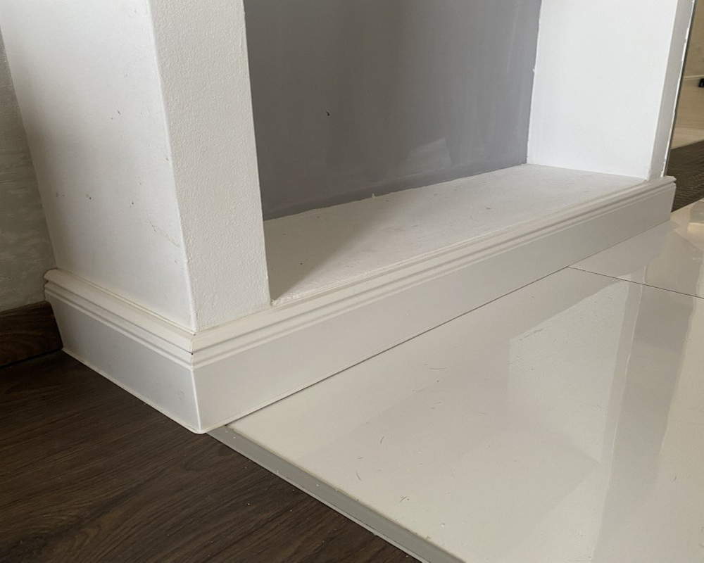 Плинтус ХДФ Dollken Cubu Hamburg Style 100 мм х 2,5 м 5012 Белый