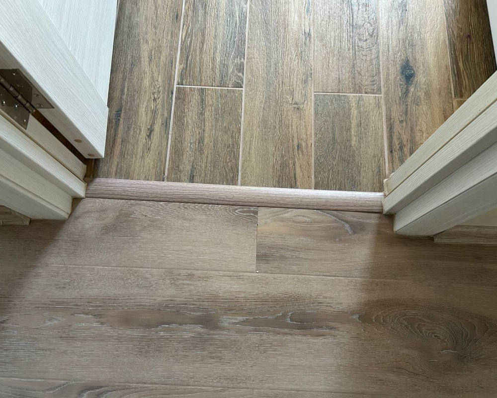 Самоклеящийся порог ЛС 35.2700.4025 Дуб реставрированный