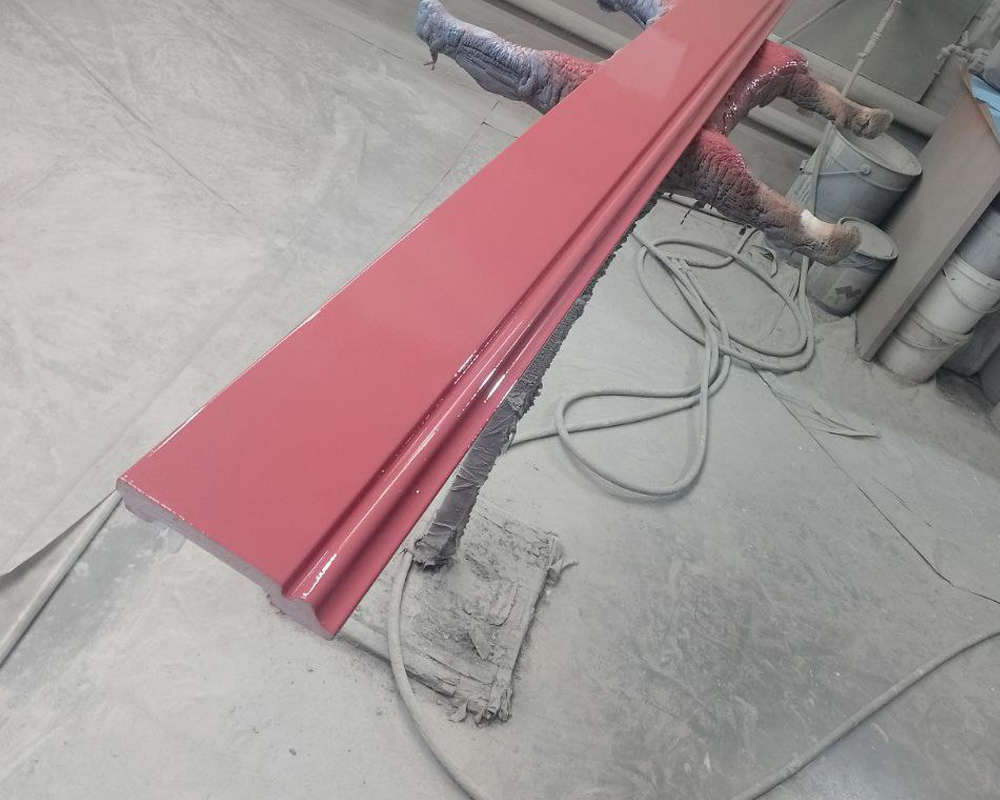 Плинтус ПОЛИСТИРОЛ HI WOOD B80C 80мм х 11мм х 2,0м. Окраска включена в стоимость