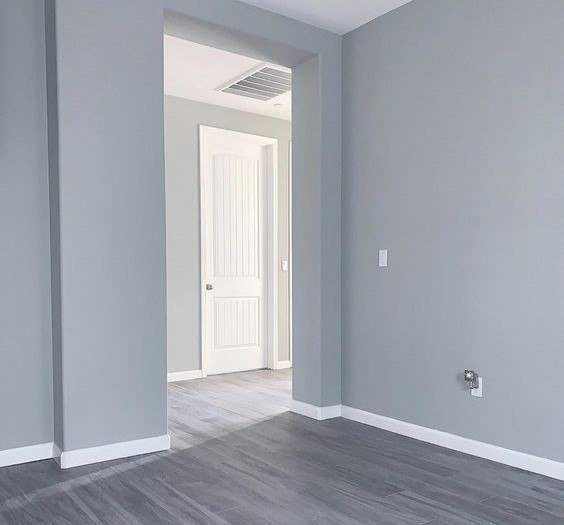 Плинтус ПВХ Cezar матовый с мягким краем HI-LINE PRESTIGE 089 Белый