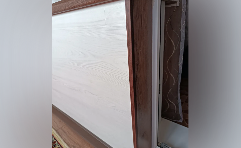 Угол наружный алюминиевый УО 18-27.2700.059