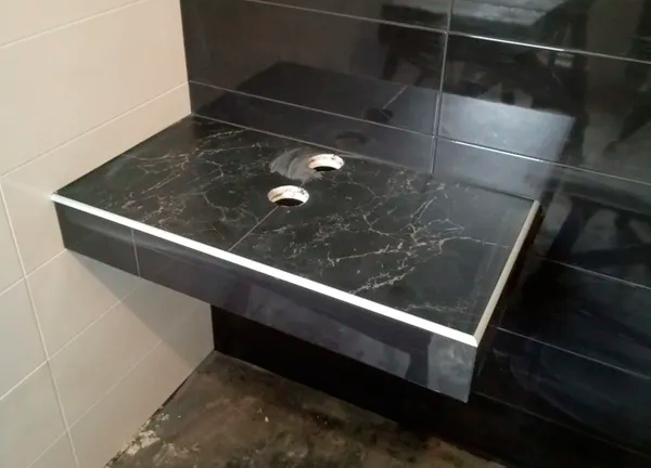 Профиль окантовочный ПК 13-10НСЗ(304).2700.015 2,7 м Черный