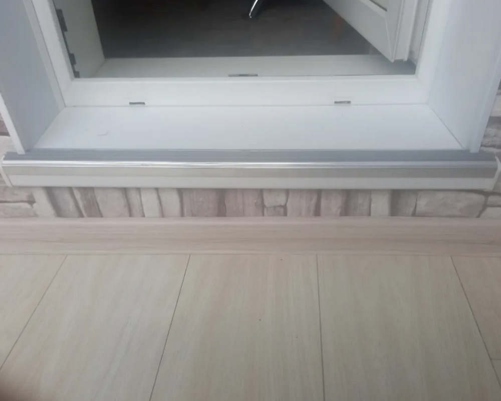 Порог одноуровневый ПС 08.2700.204л Бронза анод