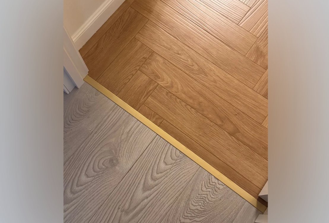 Т-образный порог для кварцвинила 10*4,5 мм 2,7м Блестящее золото PCRBO 1045