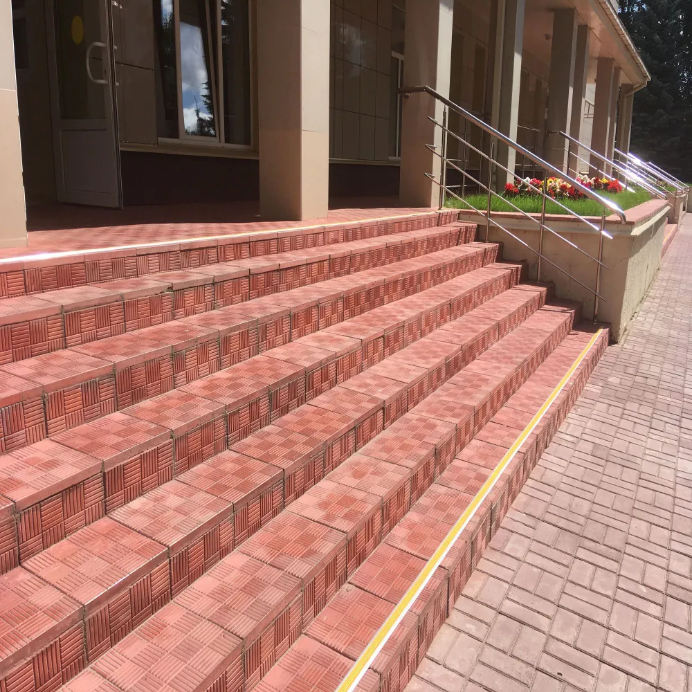 Порог угловой ПУ 09.2500.470 Черный