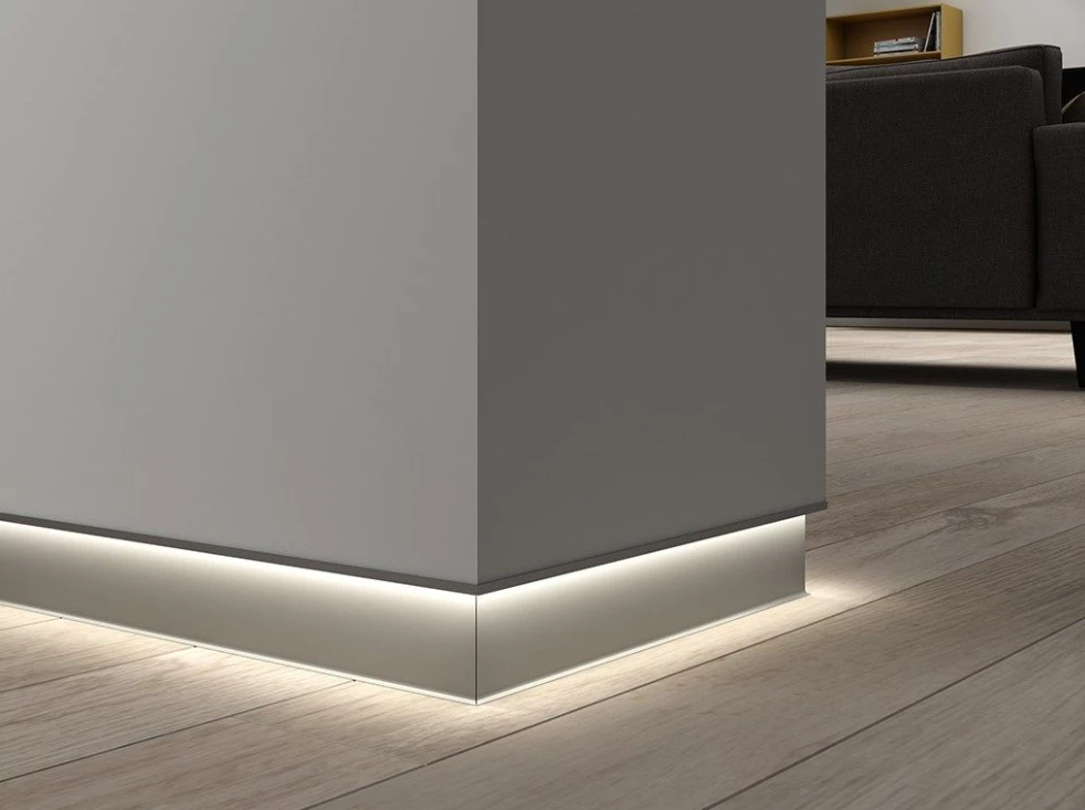 Плинтус алюминиевый Progress PKLEDAA 100A 2,0м 100 мм Серебро