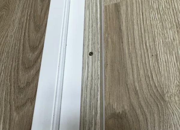 Порог угловой ПУ 03.1800.045 Дуб дымчатый