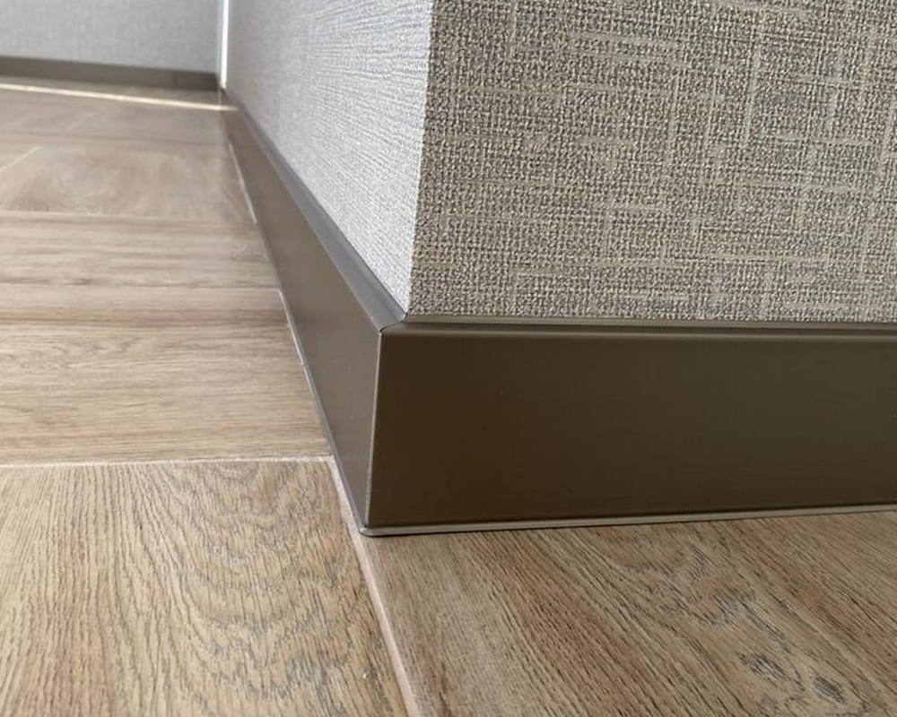 Плинтус ХДФ Dollken Cubu Flex Life 40мм х 11/13мм х 2,5 м 1245 Шампань