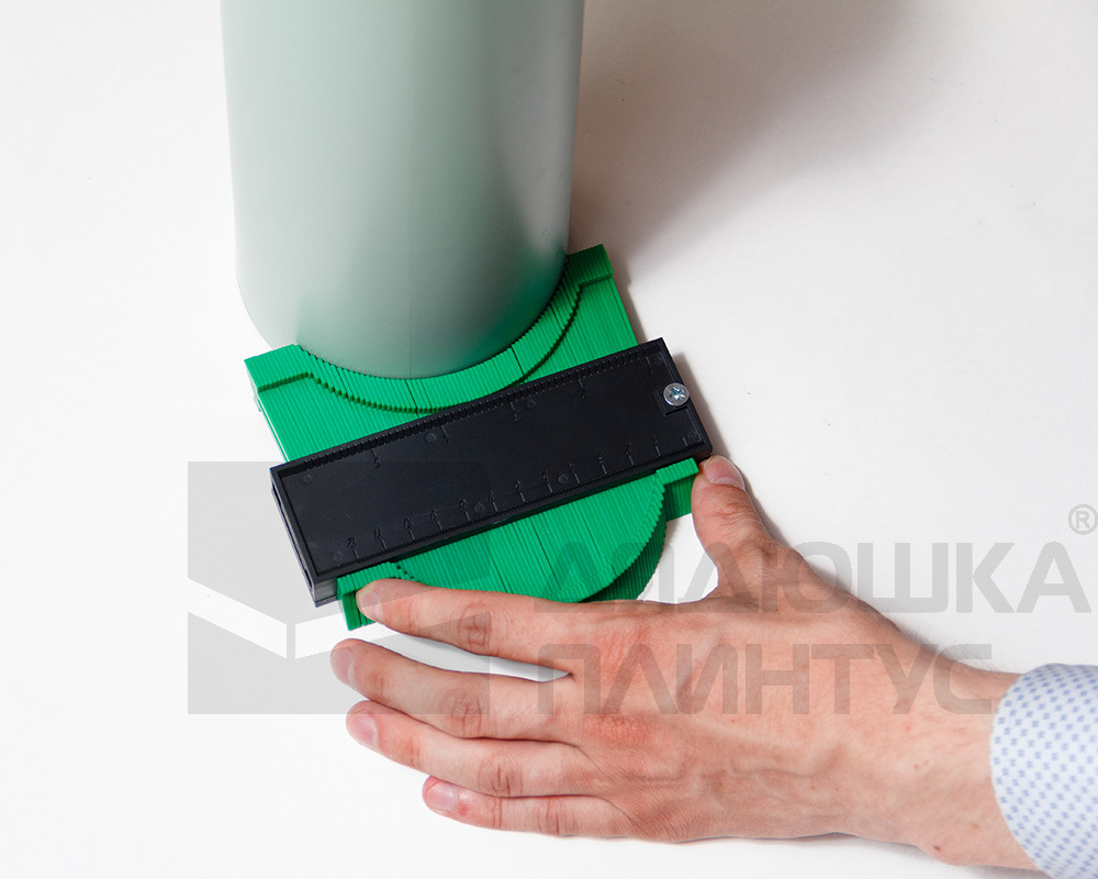 Шаблон для подрезки отделочных материалов 12 см