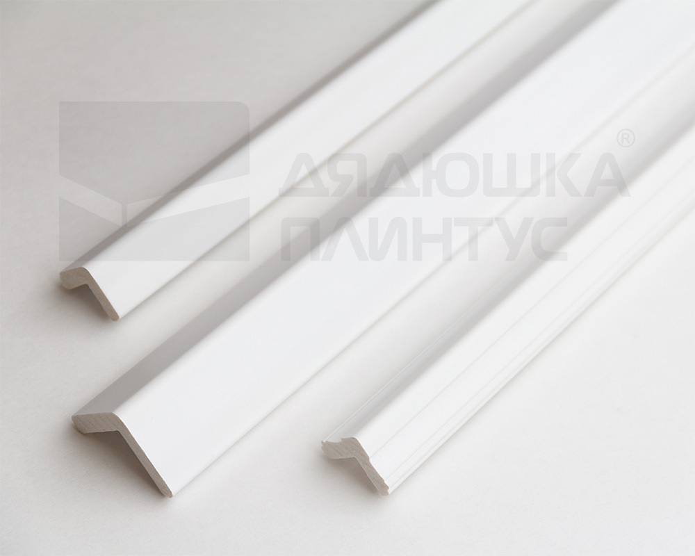 Угол из полистирола высокой плотности HI WOOD C20V2 20мм х 20мм х 2,0м. Окраска включена в стоимость