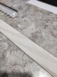 Алюминиевый  профиль ПТ-18 (11384PX)  бежевый муар 2,7 м.