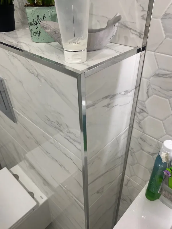 Угол наружный алюминиевый Уп 12-27.01лп