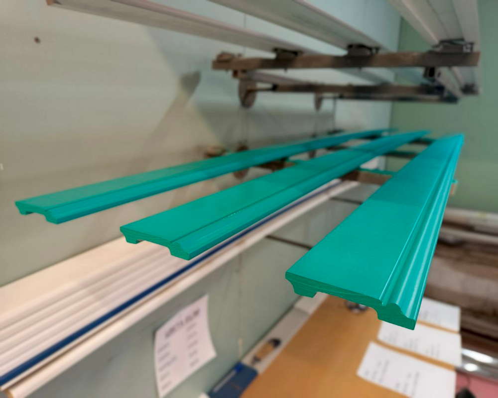 Плинтус СОЛИД 1 UHD 01/80 80*12*2000. Окраска включена в стоимость