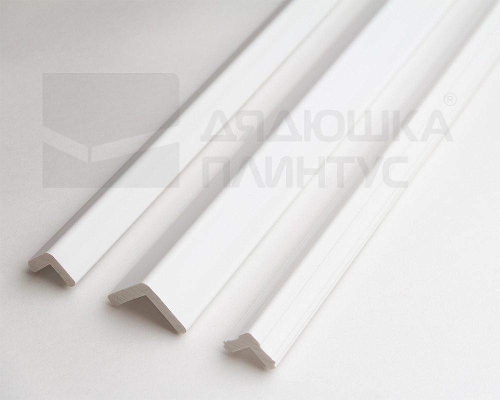 Угол из полистирола высокой плотности HI WOOD C20V2 20мм х 20мм х 2,0м. Окраска включена в стоимость