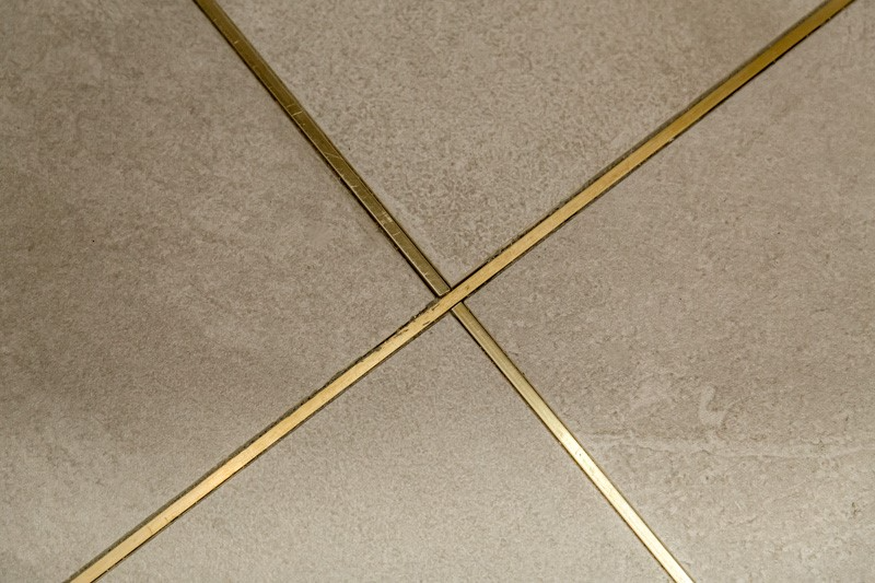 Профиль для плитки латунный PVL02 10 мм х 2,7 м Хромированый