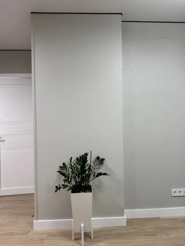 Угол из полистирола высокой плотности HI WOOD C20V2 20мм х 20мм х 2,0м. Окраска включена в стоимость