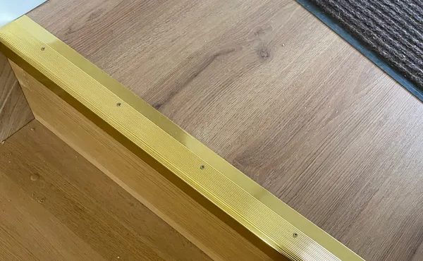 Порог угловой ПУ 02.1800.061 Дуб мокко